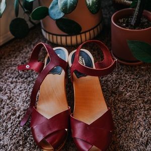 Like New MERCI sandal - Hasbeens - never worn outside